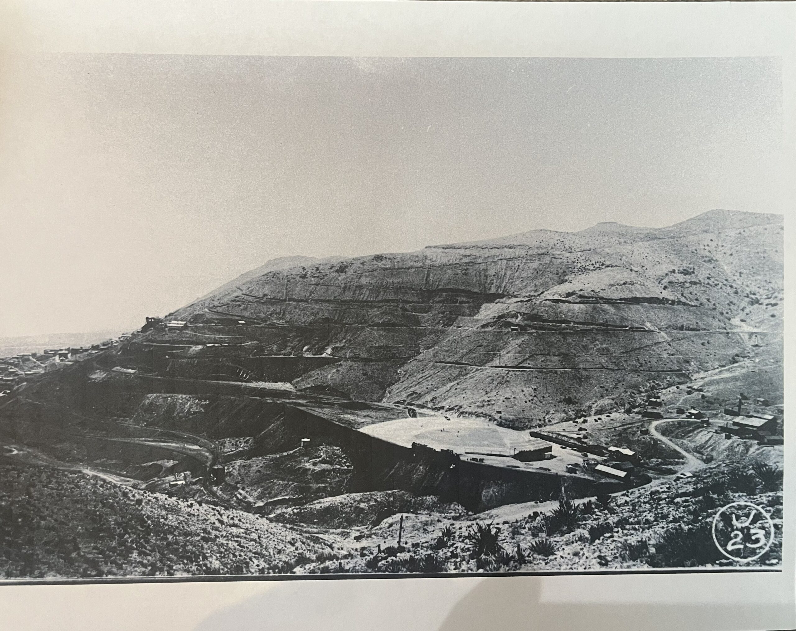an old photo of haynes with jerome over the horizon